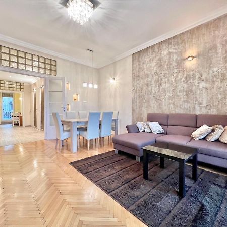 בודפשט Exclusive Colourful Flat In The City מראה חיצוני תמונה