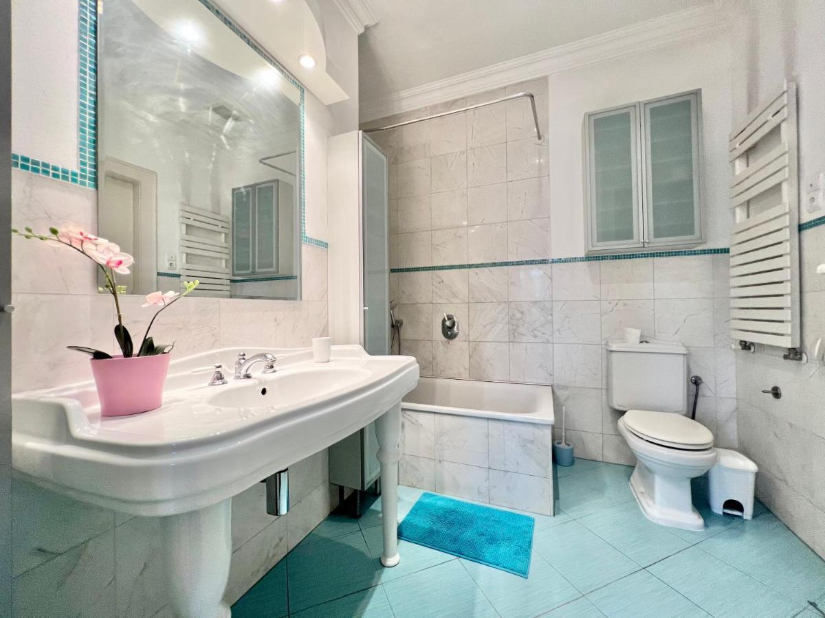 בודפשט Exclusive Colourful Flat In The City מראה חיצוני תמונה