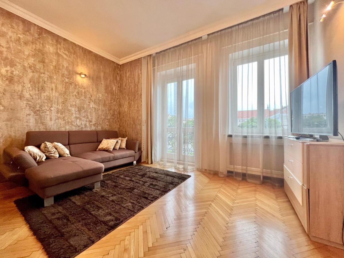 בודפשט Exclusive Colourful Flat In The City מראה חיצוני תמונה